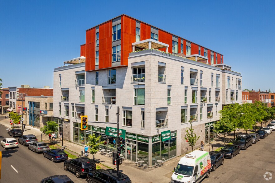 Primary Photo Of 6833-6835 Boul Saint-Laurent, Montréal Storefront Retail Office For Sale