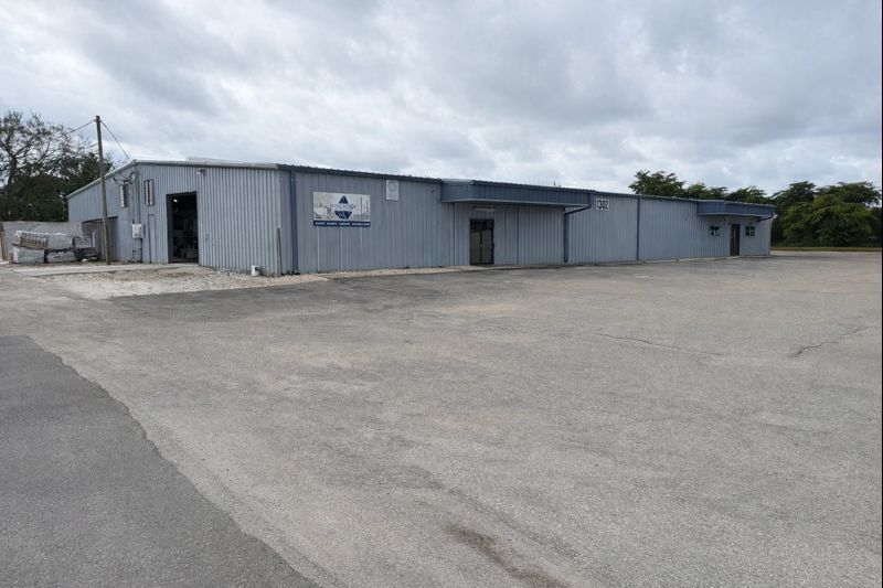 More Photos Of 1302 NE Pine Island Rd, Cape Coral Warehouse For Lease