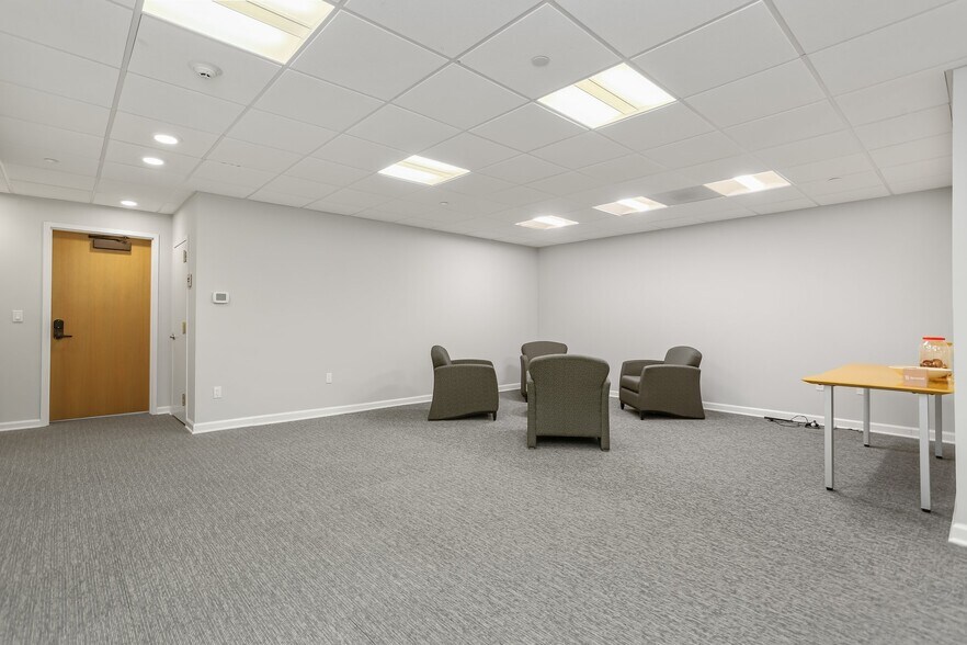 More Photos Of 320 Post Rd W, Westport Office For Lease