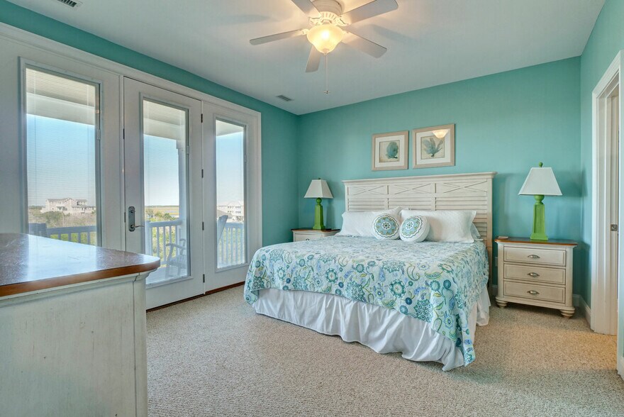 More Photos Of 2068 New River Inlet Rd, North Topsail Beach Apartments For Sale