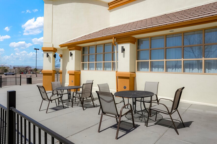 More Photos Of 9445 Park Meadows Dr, Lone Tree Restaurant For Sale