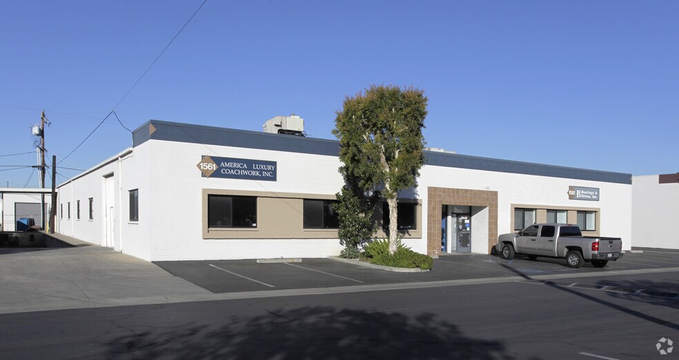 More Photos Of 1561-1581 Orangethorpe Way, Anaheim Warehouse For Lease