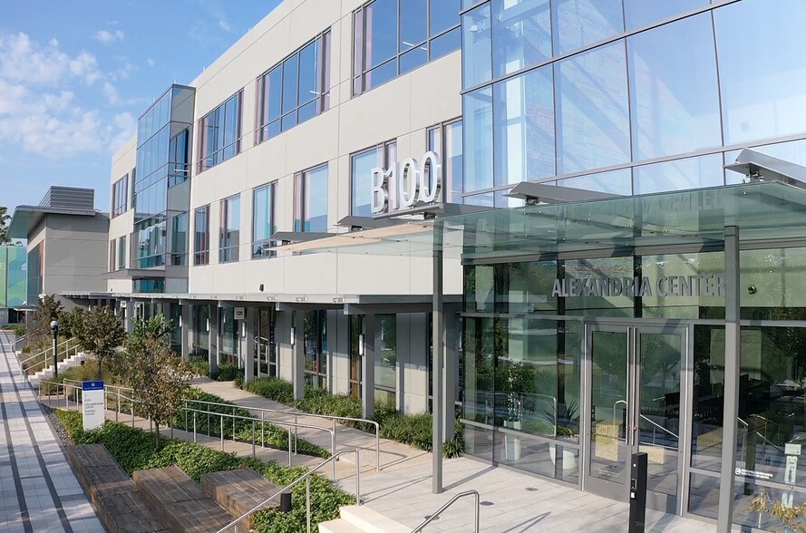 Primary Photo Of 8800 Technology Forest Pl, The Woodlands Unknown For Lease