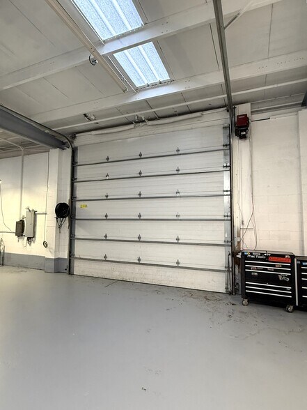 More Photos Of 151 Ferris st, Galesburg Warehouse For Sale