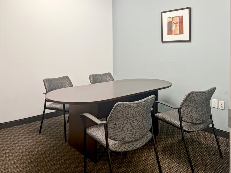 More Photos Of 151 Yonge St, Toronto Coworking Space