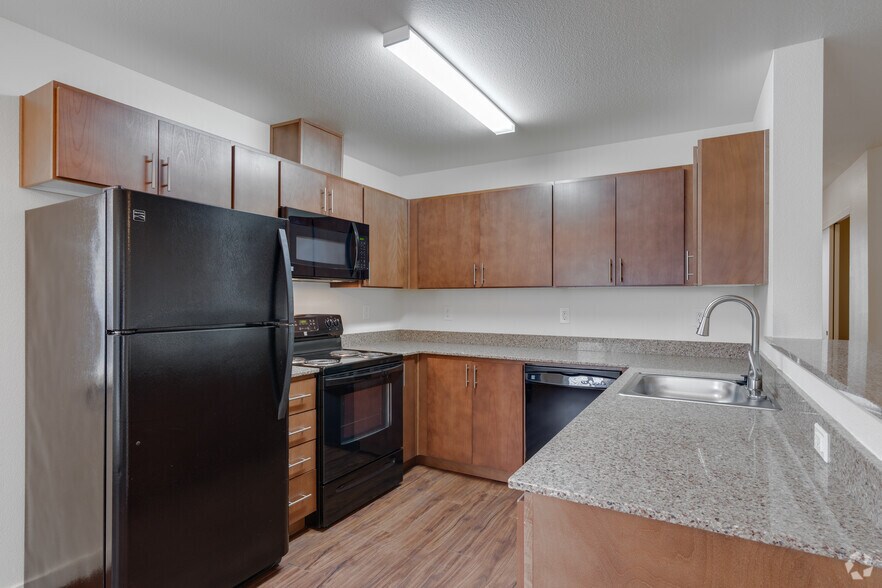 More Photos Of 9520 SW Greenburg Rd, Tigard Apartments For Sale