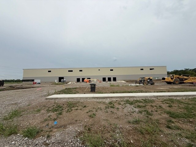 More Photos Of 25940 Commerce Dr, Defiance Manufacturing For Lease