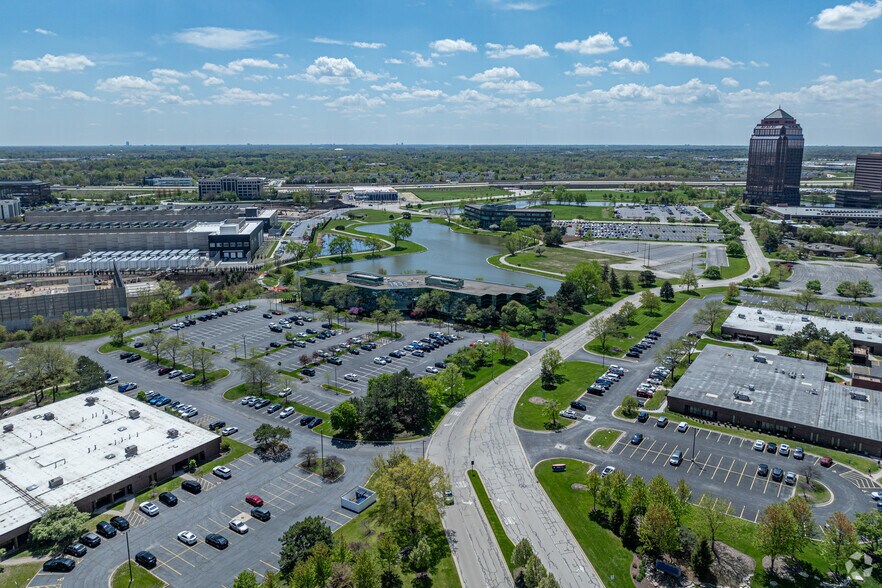 More Photos Of 450 E Devon Ave, Itasca Office For Lease