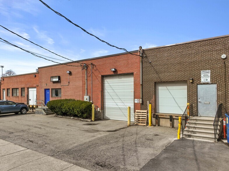 Primary Photo Of 86 Lincoln St, Brighton Warehouse For Lease