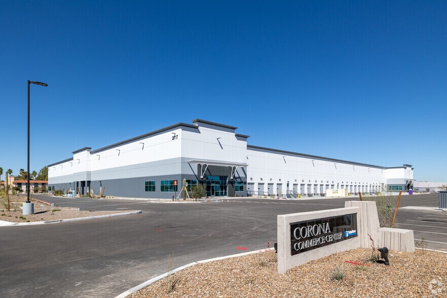 More Photos Of 2717 E Corona Rd, Tucson Warehouse For Lease