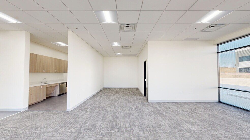 More Photos Of 3411 Mingo Rd, Denton Unknown For Lease