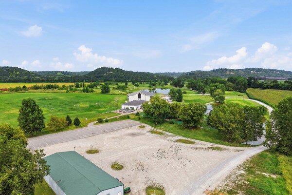 More Photos Of 1616 Oil Well Rd, Jefferson City Golf Course Driving Range For Sale