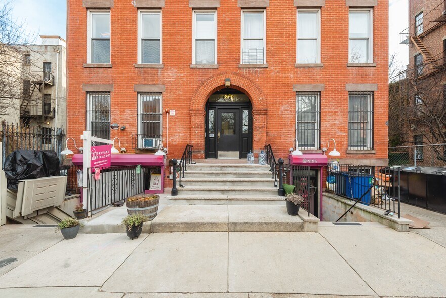 More Photos Of 293 Grand Ave, Brooklyn Apartments For Sale