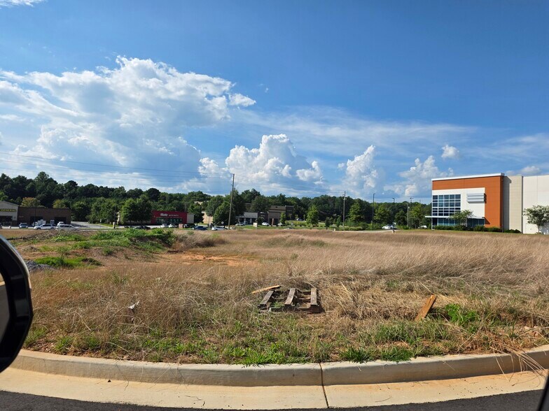 More Photos Of 939 Gainesville Hwy, Buford Land For Sale