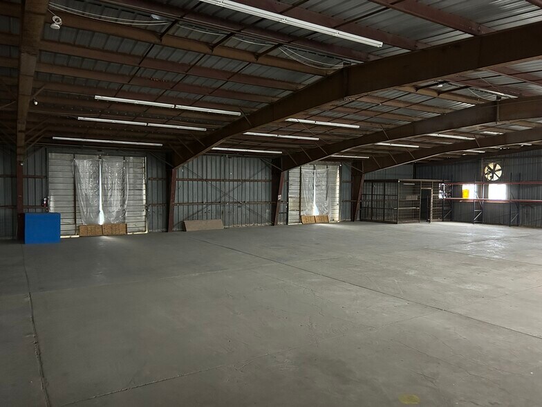 More Photos Of 5568 Ayers St, Corpus Christi Industrial For Sale