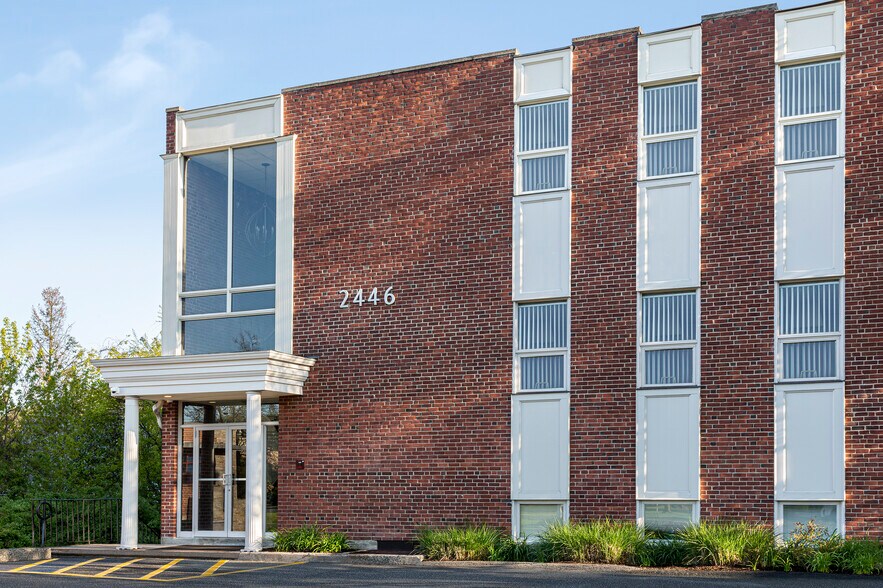 Primary Photo Of 2446 Albany Ave, West Hartford Medical For Lease