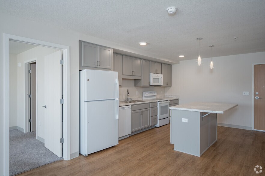 More Photos Of 1835 University Ave W, Saint Paul Apartments For Lease