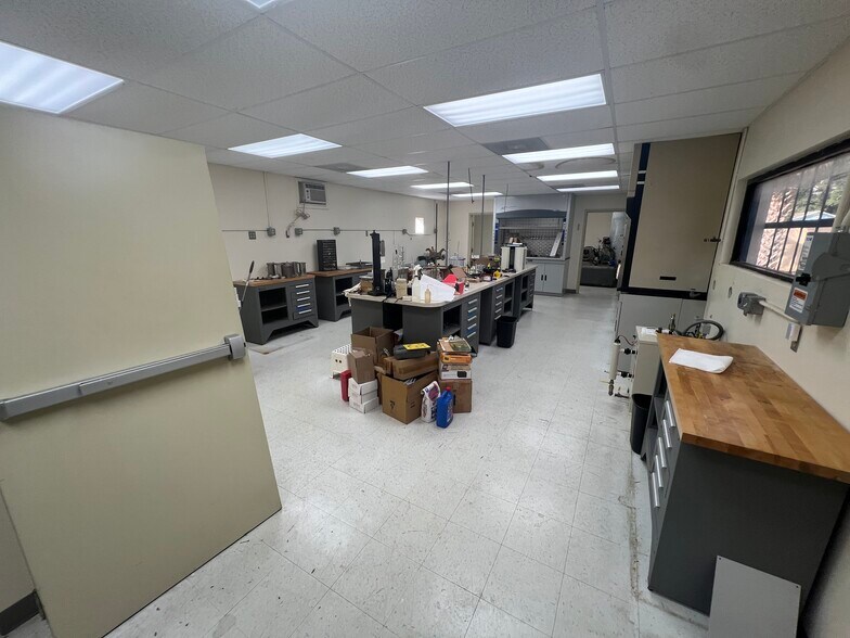 More Photos Of 1515 W Hillsborough Ave, Tampa Freestanding For Sale