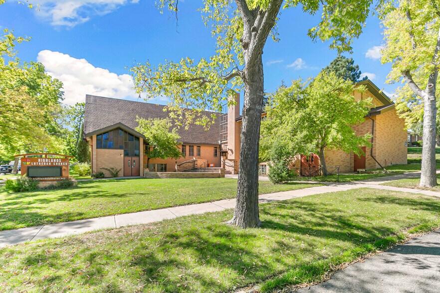 More Photos Of 3955-3995 N Irving St, Denver Religious Facility For Lease