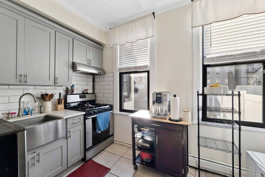 More Photos Of 179 Hackensack Plank Rd, Weehawken Multifamily For Sale