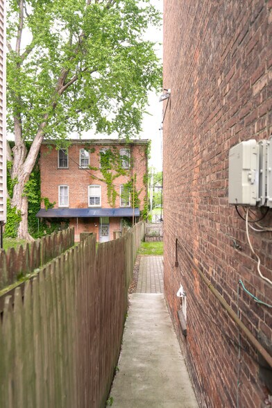 More Photos Of 175 Liberty St, Newburgh Apartments For Sale