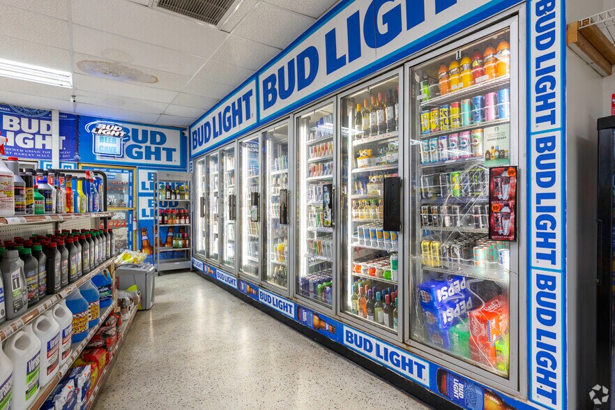 More Photos Of 1901 Michigan Ave, Kissimmee Service Station For Lease