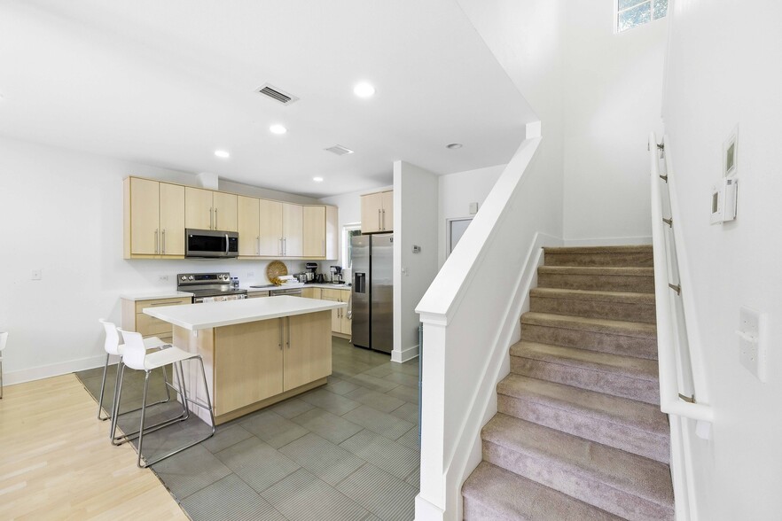 More Photos Of 2950 S Flamingo Rd, Davie Religious Facility For Sale