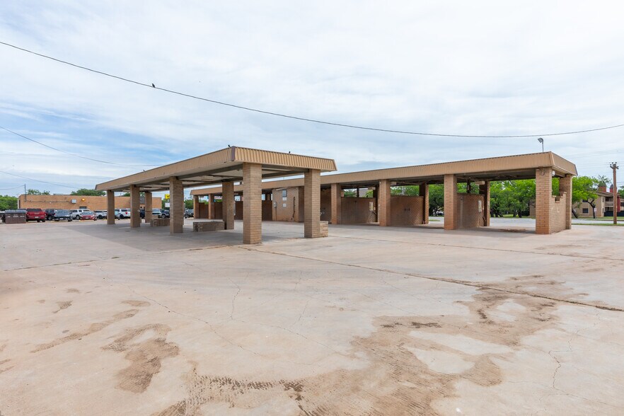 More Photos Of 550 NE Judge Ely Blvd, Abilene Carwash For Sale