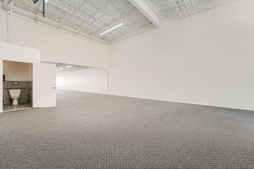 More Photos Of 4300 Kipling St, Wheat Ridge General Retail For Sale