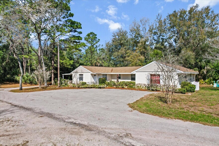 More Photos Of 6370-6384 S Suncoast Blvd, Homosassa Apartments For Lease