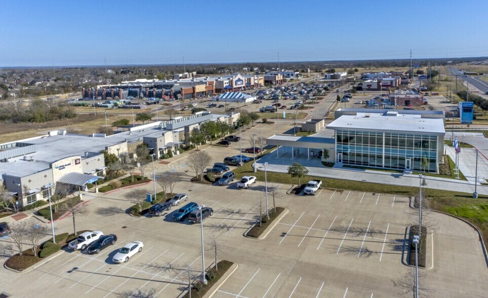 More Photos Of 4421 Highway 6, College Station Medical For Lease