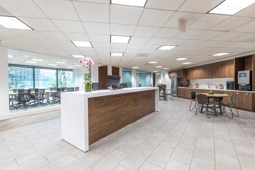 More Photos Of 11400 W Olympic Blvd, Los Angeles Coworking Space