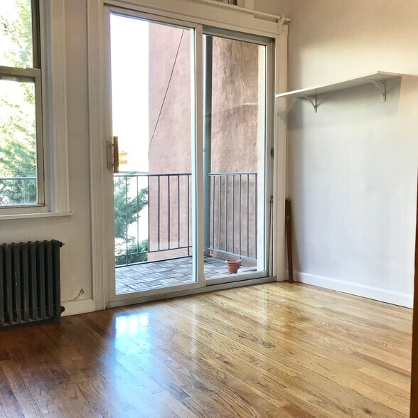 More Photos Of 33 Withers St, Brooklyn Apartments For Sale
