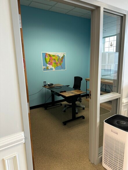 More Photos Of 16740 Birkdale Commons Pky, Huntersville Office Residential For Lease