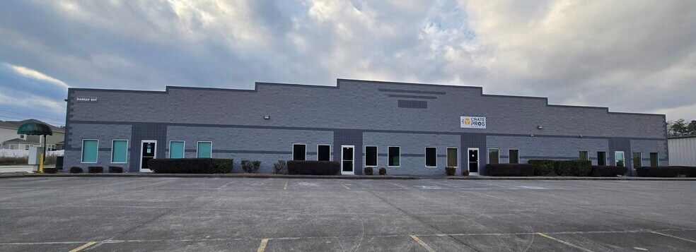 More Photos Of 19 Hannah Way, Rossville Warehouse For Lease