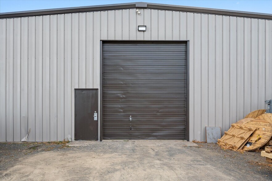 More Photos Of 605 Industrial Pky, Saint Croix Falls Manufacturing For Lease