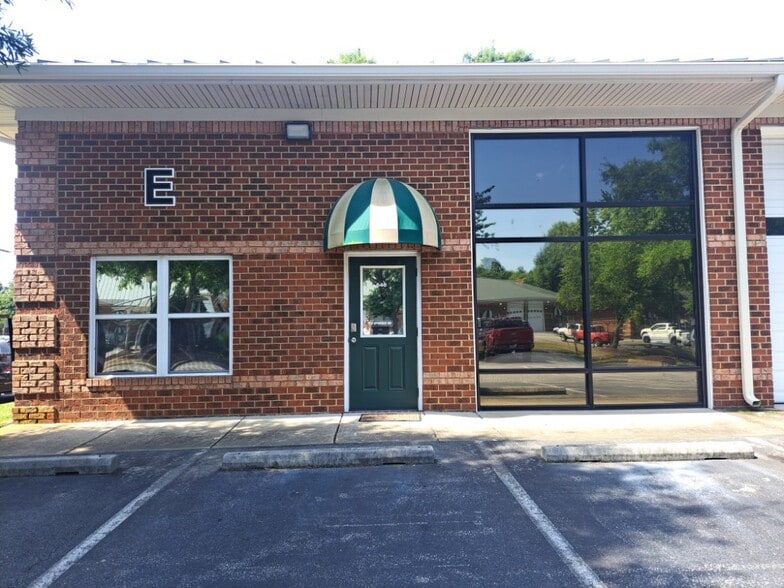 More Photos Of 646-662 Prosperity Way, Chesapeake Flex For Lease