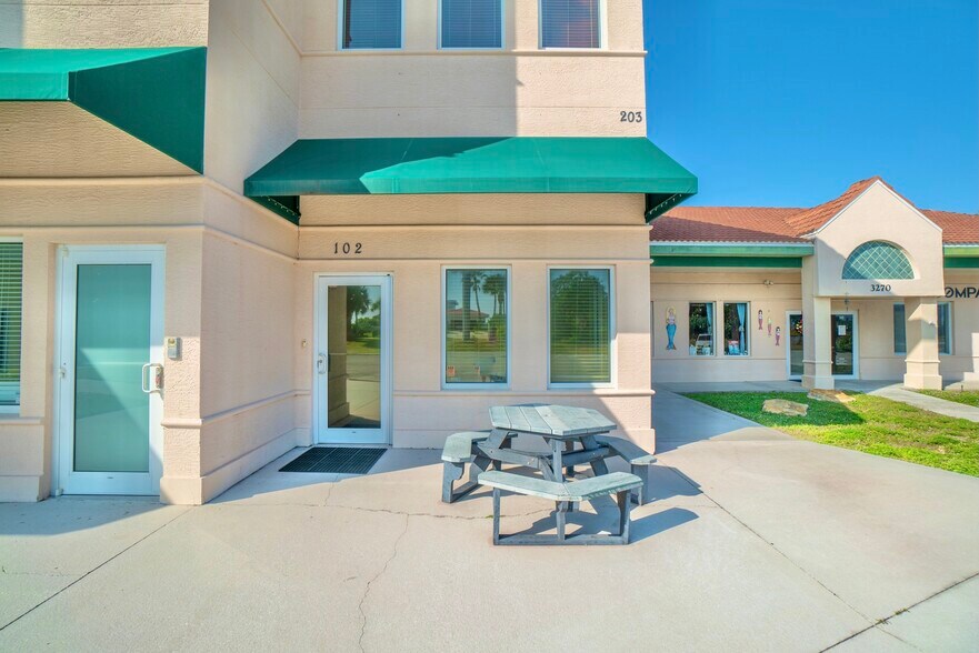 More Photos Of 3270 Highway A1A, Melbourne Beach Office For Lease