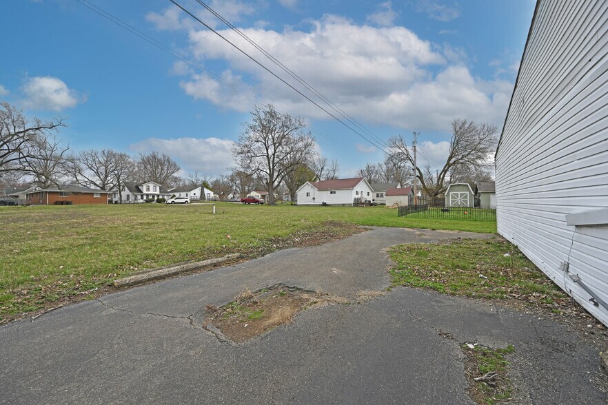 More Photos Of 1810 North Blvd, Fairborn Lodge Meeting Hall For Sale