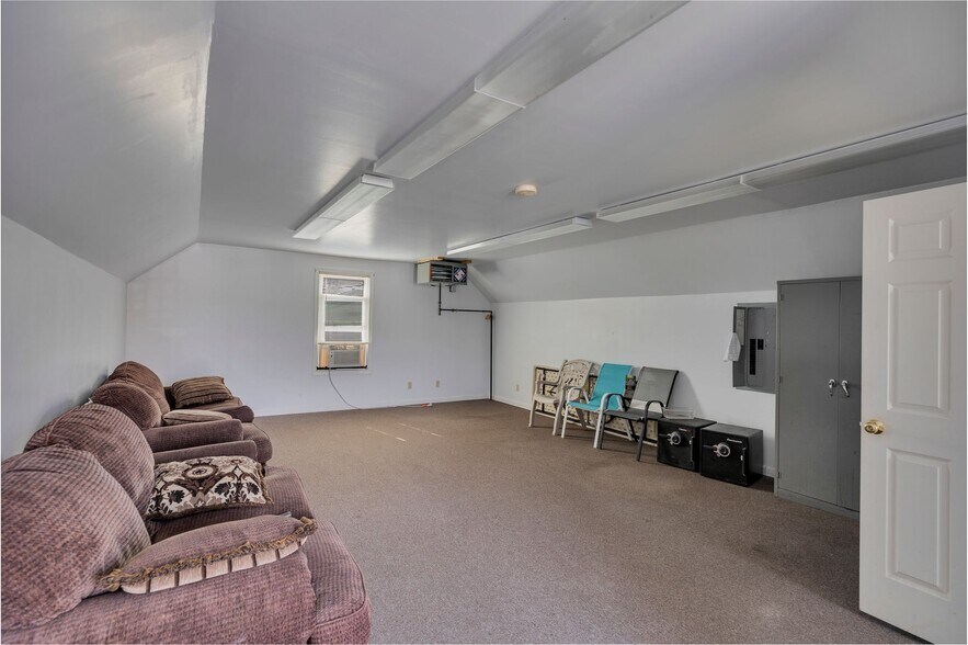 More Photos Of 459-461 East St, Ludlow Storefront Retail Residential For Sale