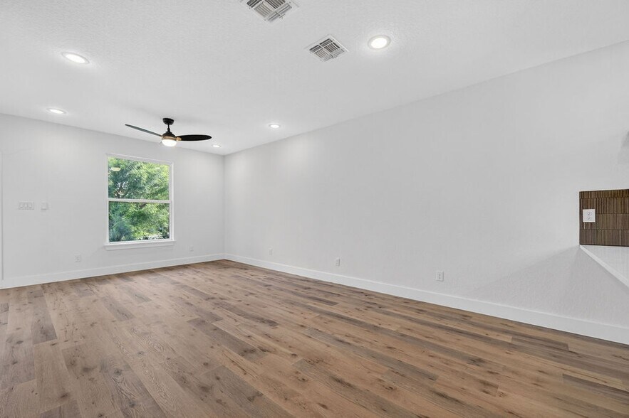 More Photos Of 125 Dashiell St, San Antonio Multifamily For Sale