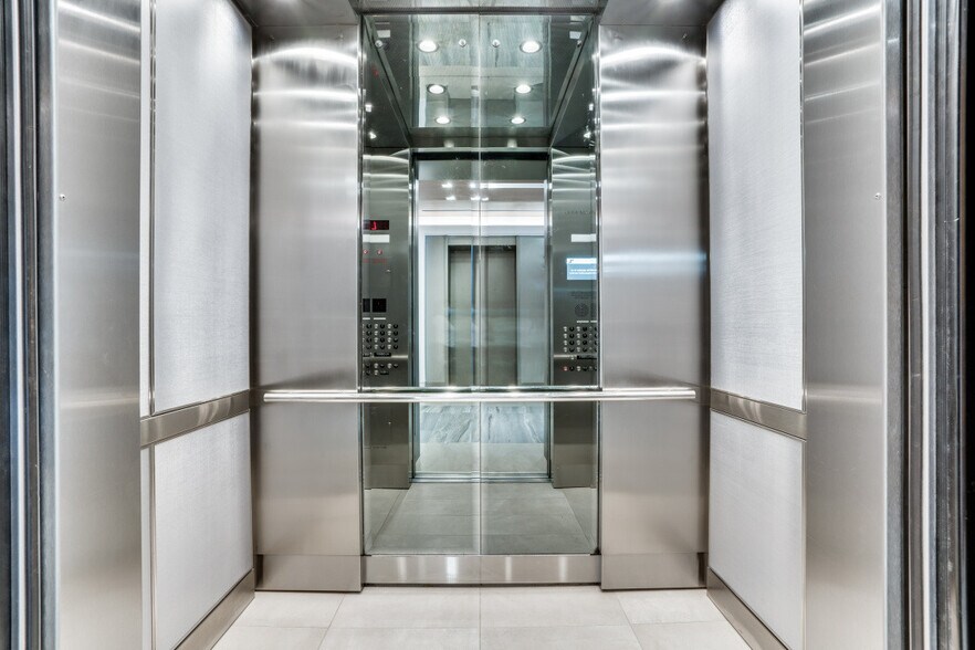 More Photos Of 3131 McKinney Ave, Dallas Office For Lease