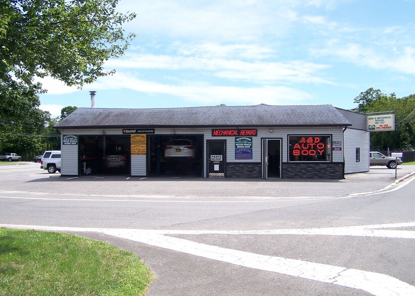 Primary Photo Of 2448 Montauk Hwy, Brookhaven Auto Repair For Sale