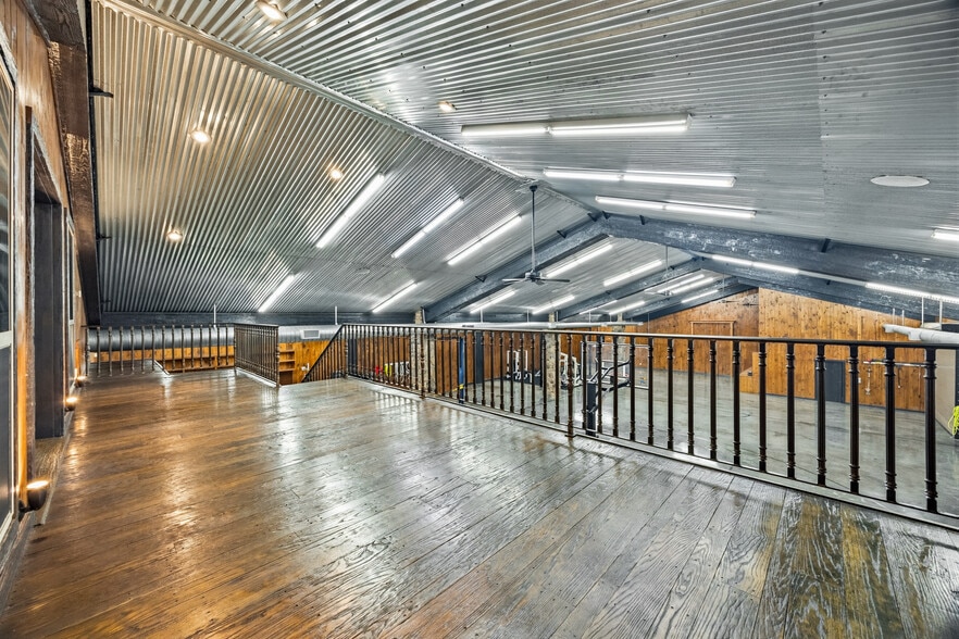 More Photos Of 1276 County Road 3318, Greenville Lodge Meeting Hall For Sale