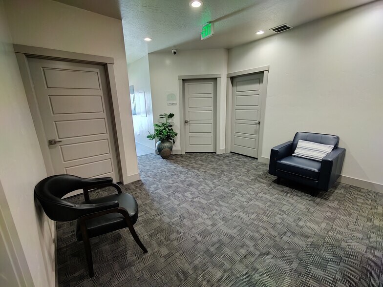 More Photos Of 1943 E Overland Rd, Meridian Coworking Space