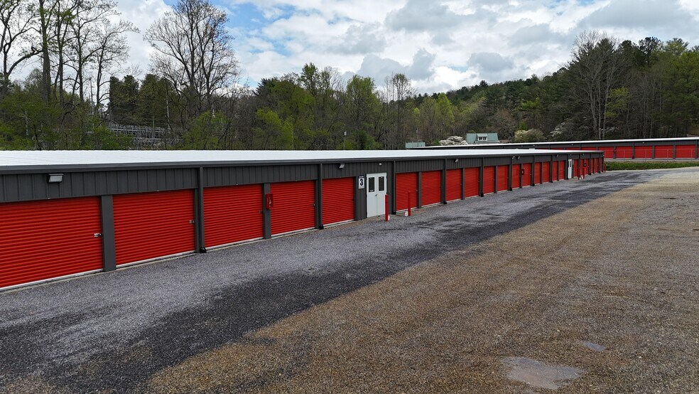 Primary Photo Of 75 All In Dr, Blairsville Specialty For Sale