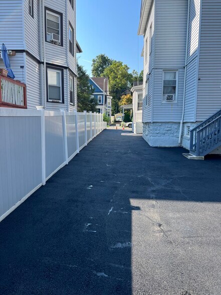 More Photos Of 29 Saint Andrews Pl, Yonkers Apartments For Sale