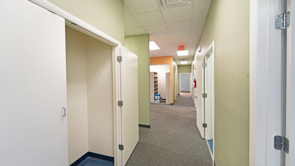 More Photos Of 3950 Sr-64 E, Bradenton Medical For Sale