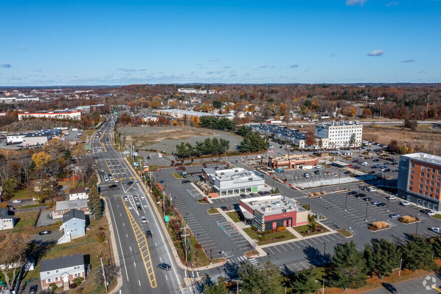 More Photos Of 373 Washington St, Woburn Freestanding For Lease