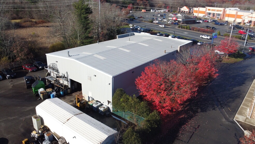 More Photos Of 1460 Pleasant St, Bridgewater Auto Dealership For Sale